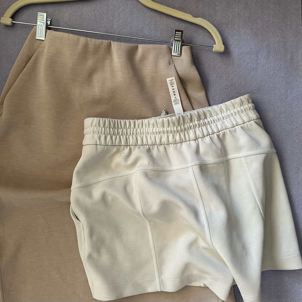 🩷 Lululemon Softstreme High-Rise Short 4"  Size 4 Bone - Picture 11 of 11